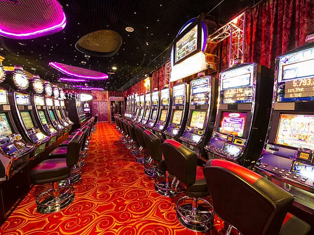 salon de oro casino aguacaliente